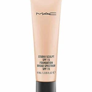 MAC Studio Sculpt SPF 15 Foundation NC20 - Image 1