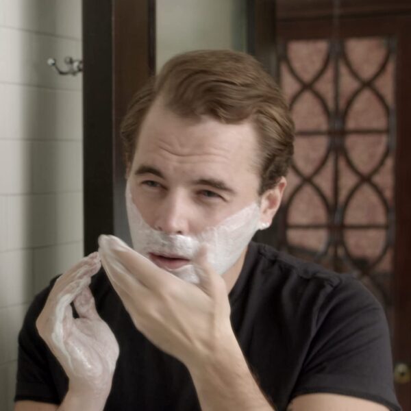 Proraso Shaving Foam, Sensitive Skin, 10.6 Ounce (Pack of 1) - Image 3