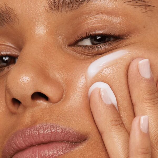 Kleem Organics Anti Aging Eye Cream - Reduces Dark Circles, Puffiness, Bags, Crow's Feet, Fine Lines & Sagginess - Image 5