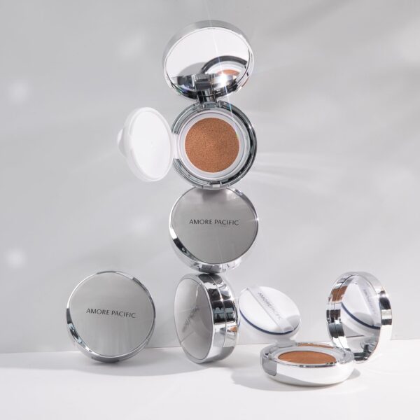 AMOREPACIFIC Color Control Cushion Compact Broad Spectrum SPF 50+, 204 Light/Medium Yellow, 1.05 Ounce (Pack of 1) - Image 8