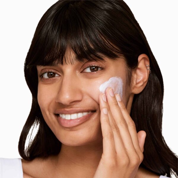 Clinique SPF 50 Mineral Sunscreen Fluid For Face, 1 fl. oz. - Image 5