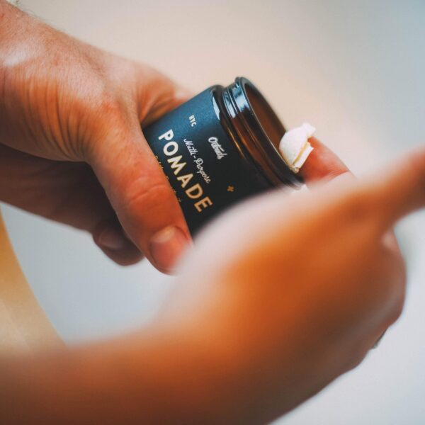 O'Douds Multi-Purpose Pomade - Water-Resistant Styling Pomade for Men - Natural, Plant-Based Ingredients - Firm hold with Medium to High Shine - Cedar - Image 3