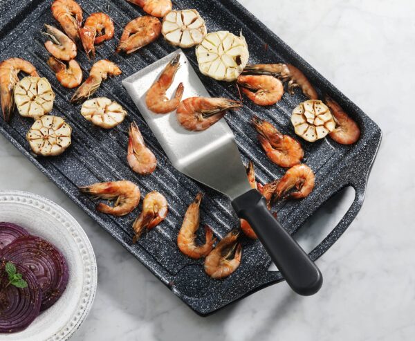 New Star Foodservice 36152 Plastic Handle Heavy Duty Hamburger Turner/Spatula with Cutting Edge, 11.5-Inch, Black - Image 5