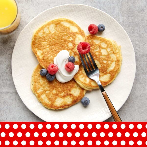 Betty Crocker Bisquick Shake 'n Pour Buttermilk Pancake Mix, 10.6 oz. (Pack of 8) - Image 4